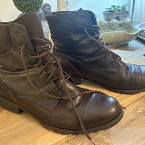 Brown Leather waterproof Hush Puppie lace up boots size US 11